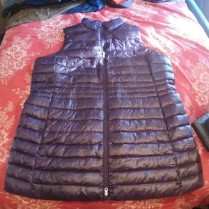 Women's Lands' End plus size packable vests